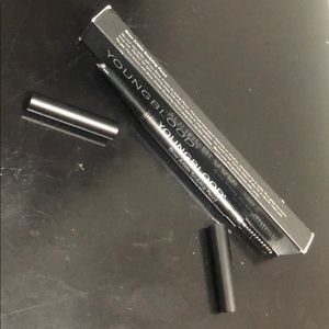 YOUNGBLOOD Brow Sculpting Pencil; Dark Brunette